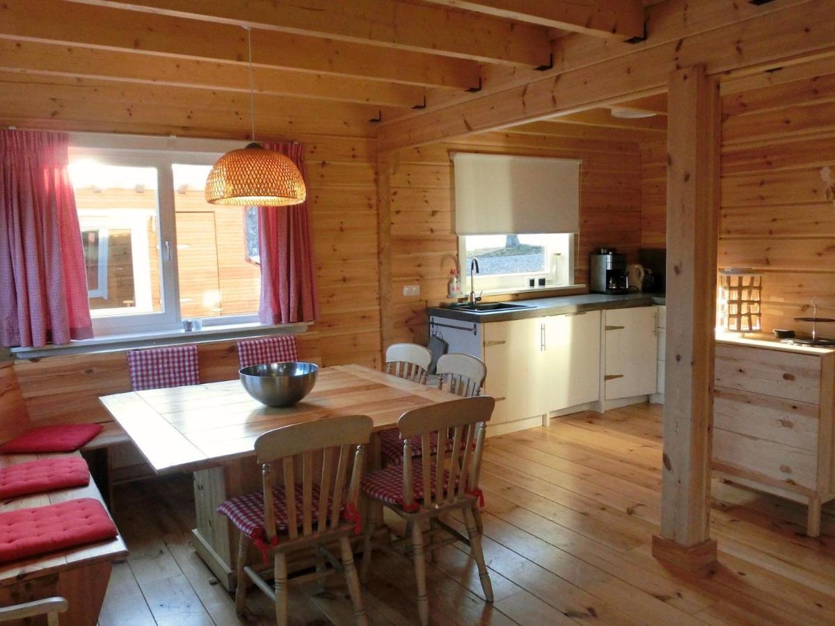 Wooden House With Sauna In K Stelberg Medebach Eksteriør billede